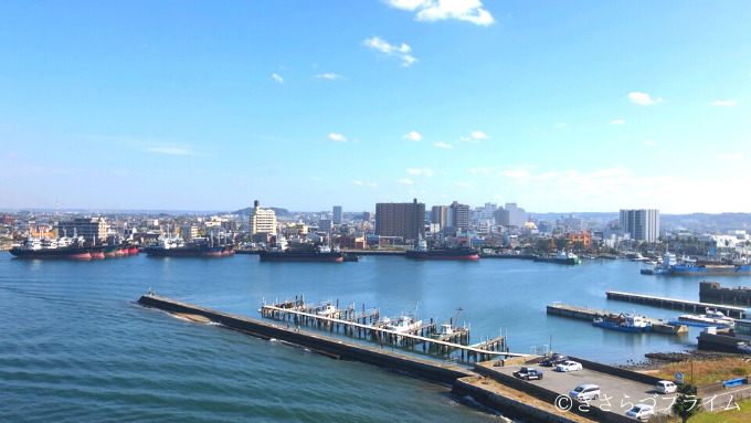 中の島大橋から見た昼間の木更津市街地